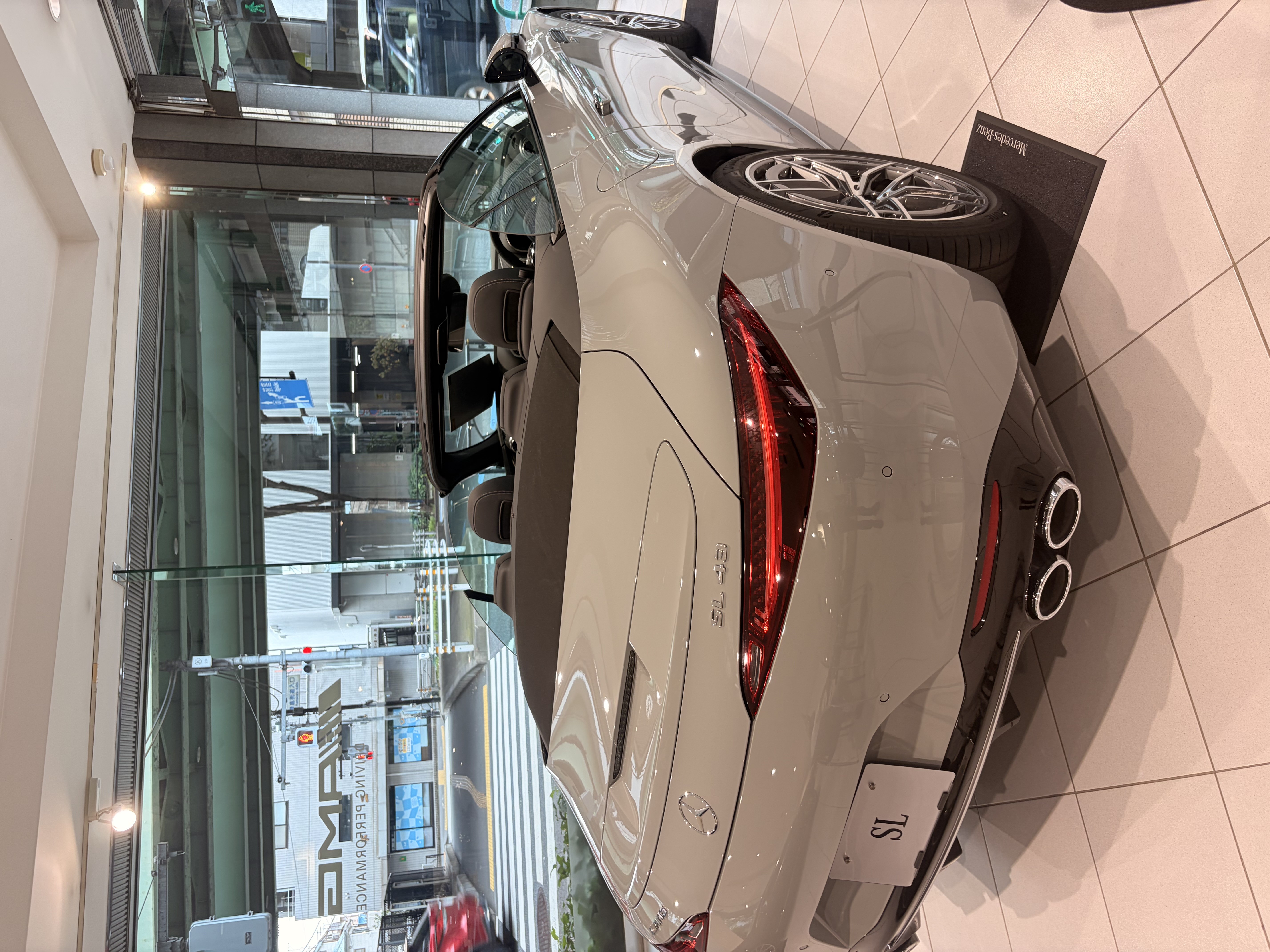メルセデス・ベンツ SL43 正規ディーラー展示車