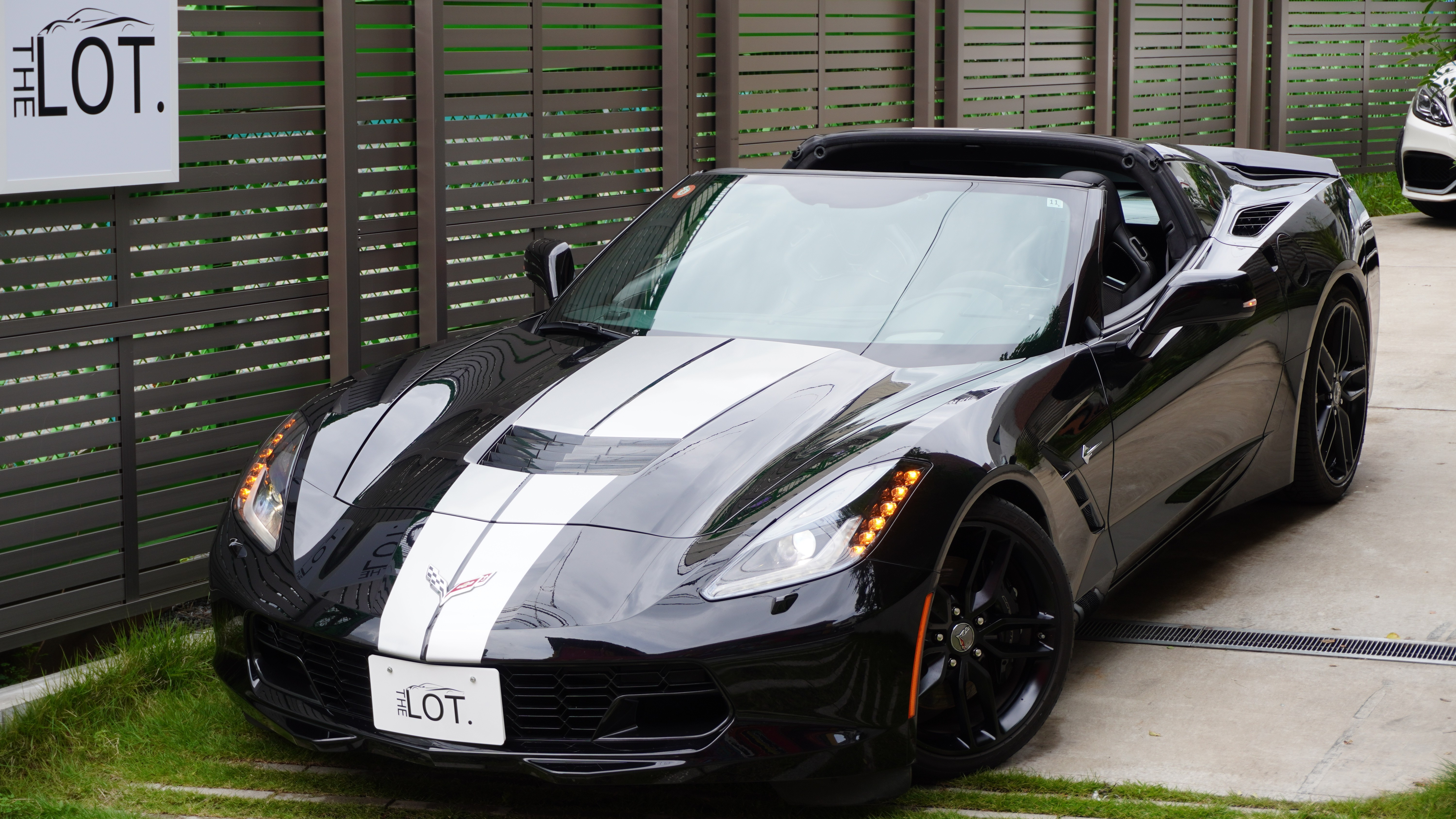 THE LOT.在庫車 シボレー コルベットC7 Z51 正規ディーラー車